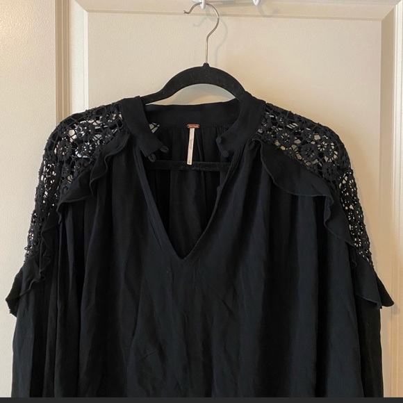 Black Free People Top - Picture 3 of 5